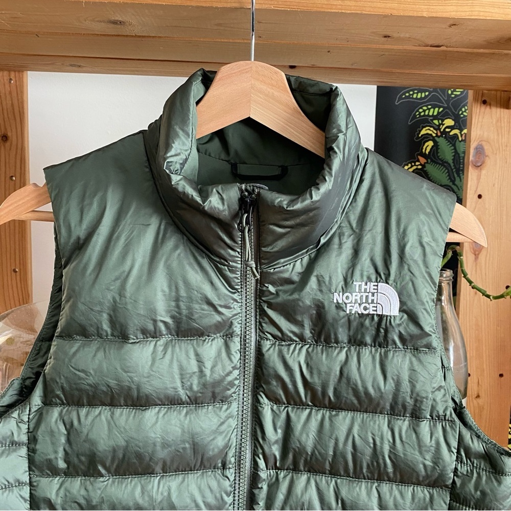 The North Face Iridescent Thyme Green Aconcagua 550 Puffer Vest S - Picture 6 of 14